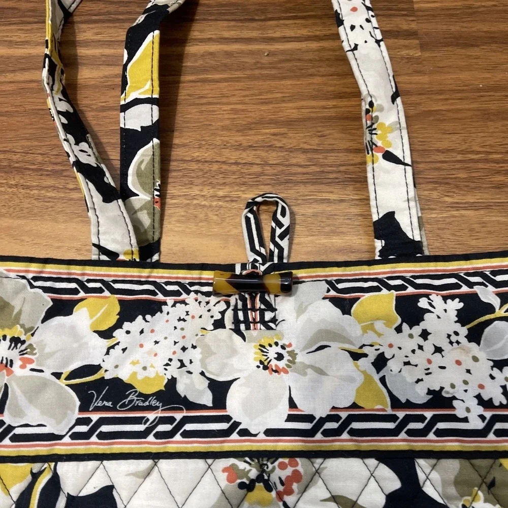 Vera Bradley Dogwood Quilted Large Tote Bag Purse‎ Yellow Black Foral Retired